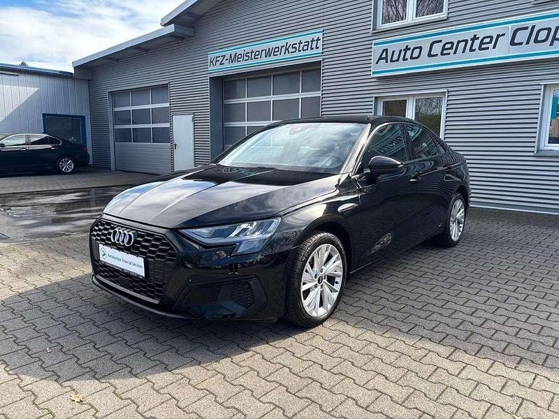 Gebraucht Audi A3 Sport 116 PS (85 kW) 2021 Brillantschwarz Limousine