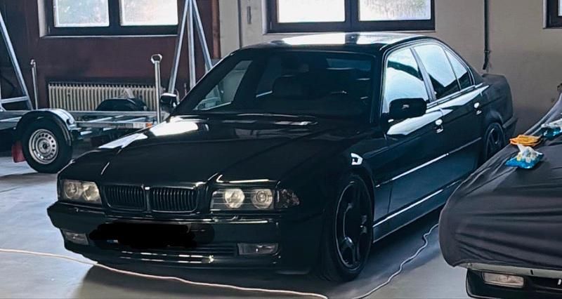 Gebraucht BMW 750 Shadowline 326 PS (239 kW) 1998 Schwarz Limousine