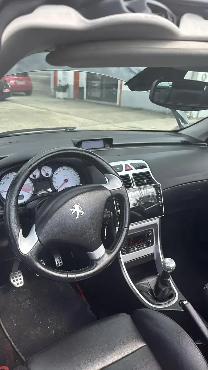 Gebraucht Peugeot 307 CC 140 PS (102 kW) 2005 Schwarz Cabrio