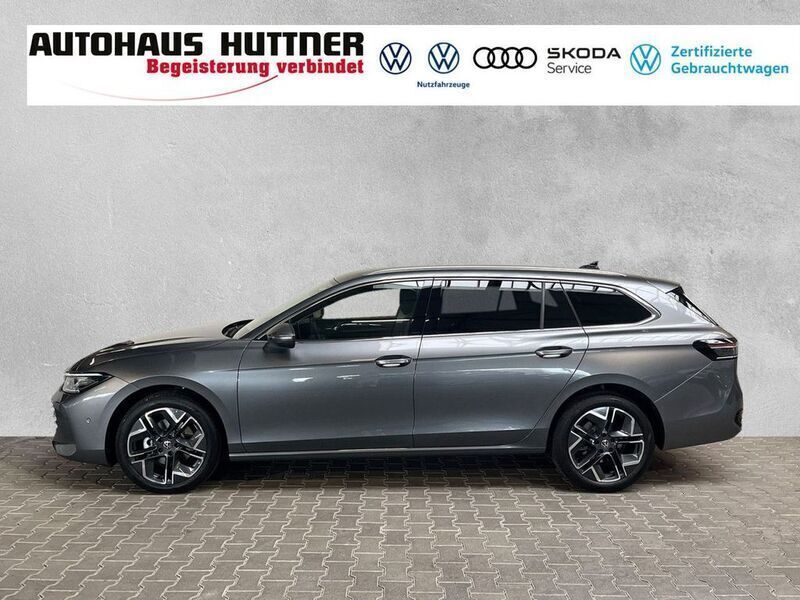 Gebraucht VW Passat Elegance 150 PS (110 kW) 2024 Diabasgrau Kombi