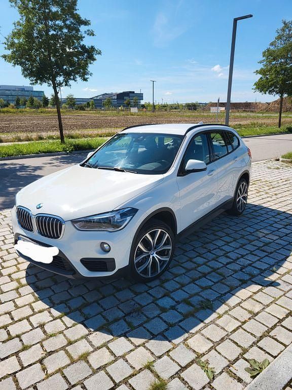 Weiß Gebraucht 2017 BMW X1 M Sport SUV | 16.500 € (Fairer Preis) - Bild 1/4