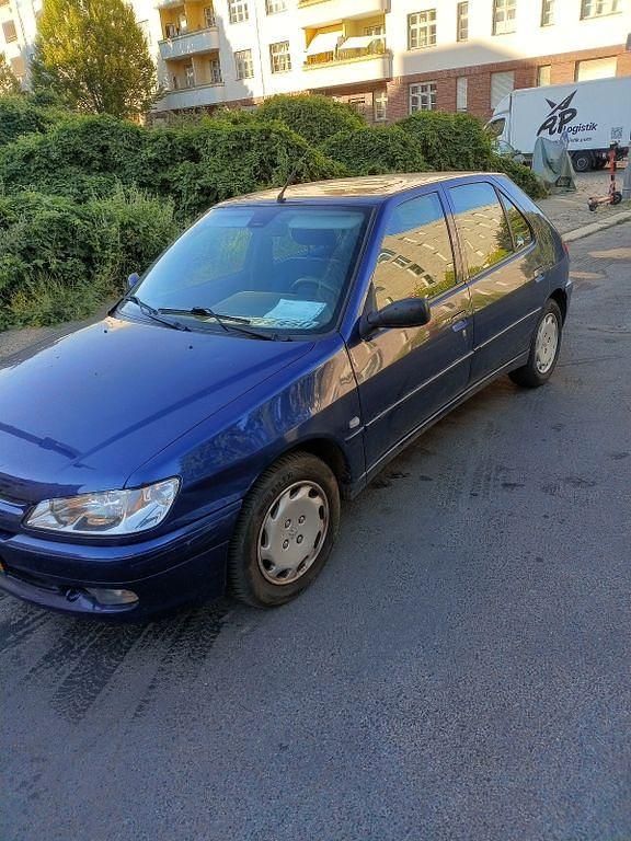 Blau Gebraucht 2000 Peugeot 306 Style Limousine | 1.199 € (Fairer Preis) - Bild 1/4