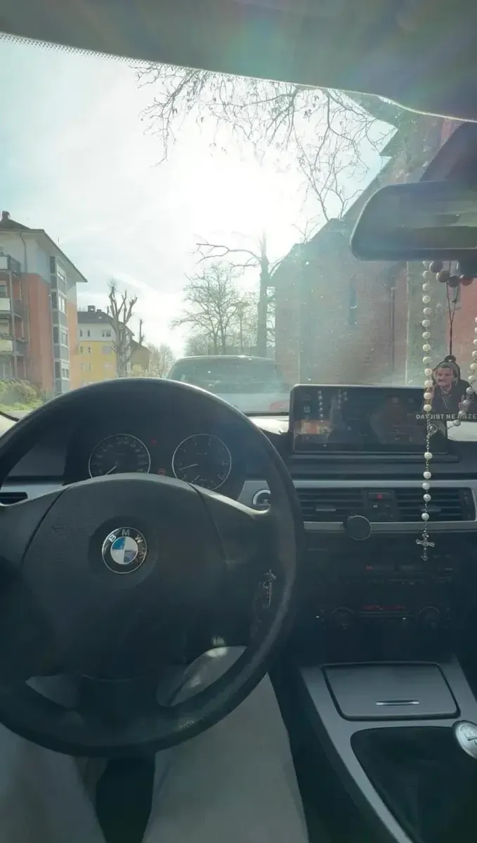 Gebraucht BMW 320 150 PS (110 kW) 2005 Silber Limousine