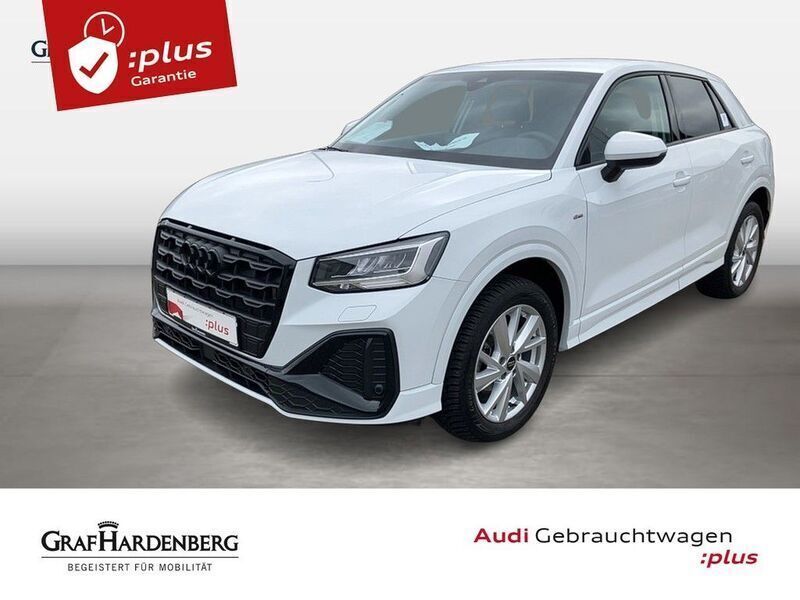 Gletscherweiß metallic Gebraucht 2024 Audi Q2 S-Line SUV | 28.910 € (Fairer Preis) - Bild 1/4