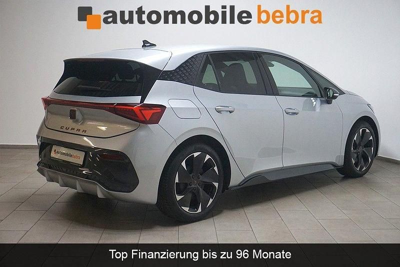 Usata Cupra Born e-Boost 169 kW (231 CV) 2023 Argento Utilitaria