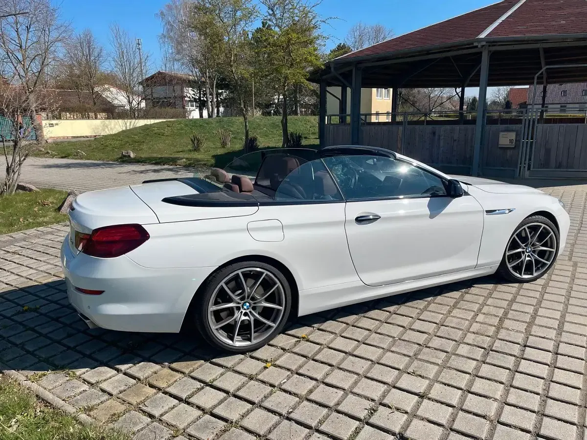Gebraucht BMW 650 Cabriolet 407 PS (299 kW) 2011 Weiß Cabrio