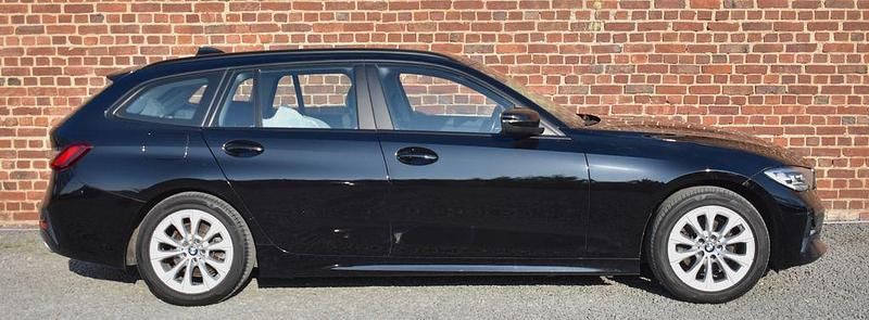 Gebraucht BMW 320 Advantage 190 PS (139 kW) 2020 Schwarz Kombi