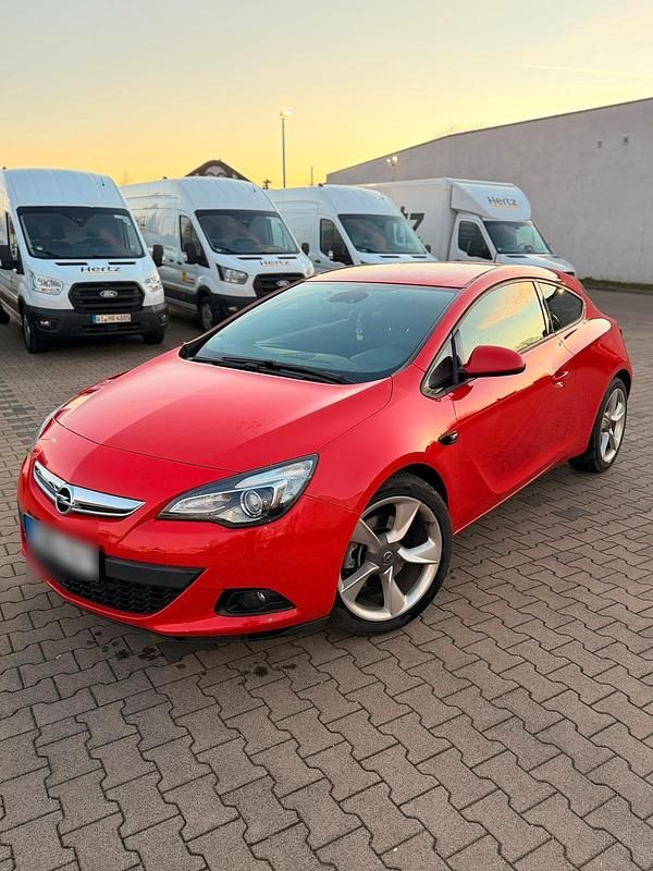 Gebraucht Opel Astra GTC 120 PS (88 kW) 2011 Rot Coupé