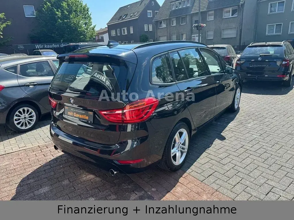 Gebraucht BMW 220 Gran Tourer Advantage 190 PS (139 kW) 2017 Schwarz Van / Kleinbus