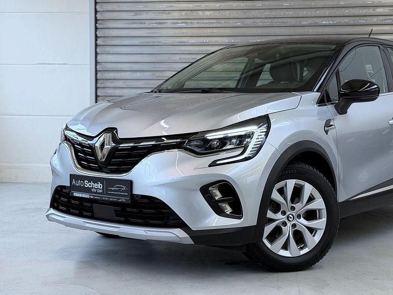 Gebraucht Renault Captur Intens 140 PS (102 kW) 2022 Grau SUV