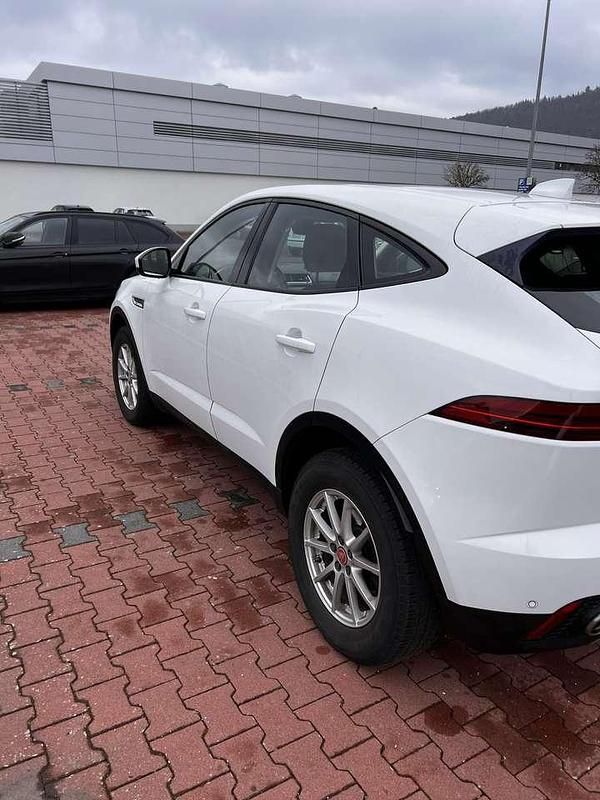 Second-hand Jaguar E-Pace R-Dynamic 150 CP (110 kW) 2018 Alb SUV