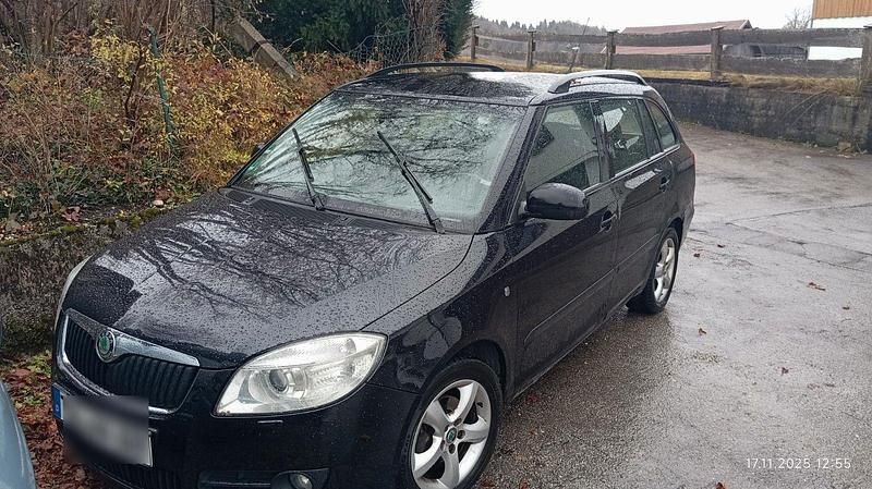 Schwarz Gebraucht 2008 Skoda Fabia Cool Edition Kombi | 750 € (Superpreis) - Bild 1/4