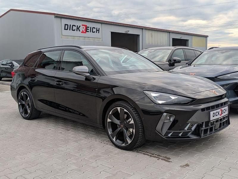 Schwarz Gebraucht 2025 Cupra Leon Limousine | 28.950 € (Superpreis) - Bild 1/4