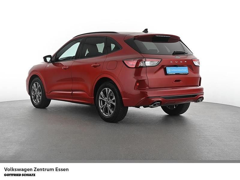 Gebraucht Ford Kuga ST-Line 150 PS (110 kW) 2023 Rot SUV