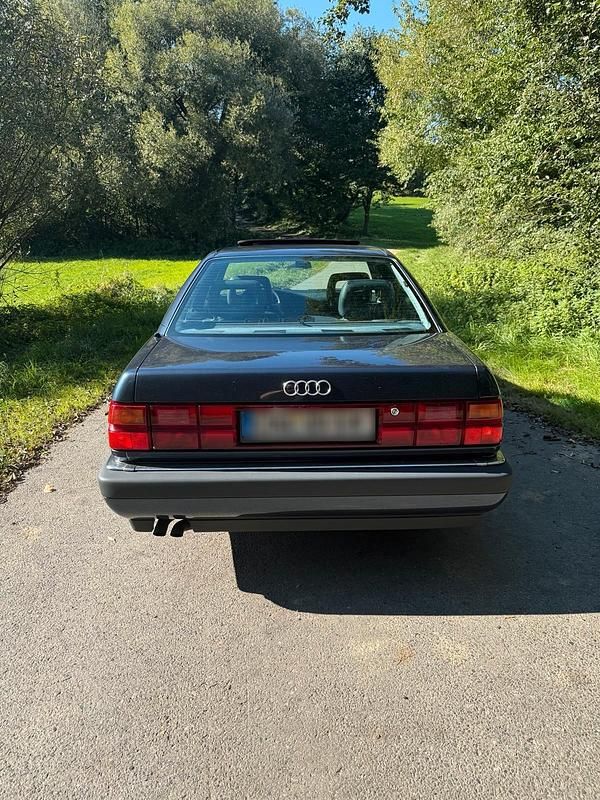 Gebraucht Audi V8 250 PS (183 kW) 1991 Blau Limousine