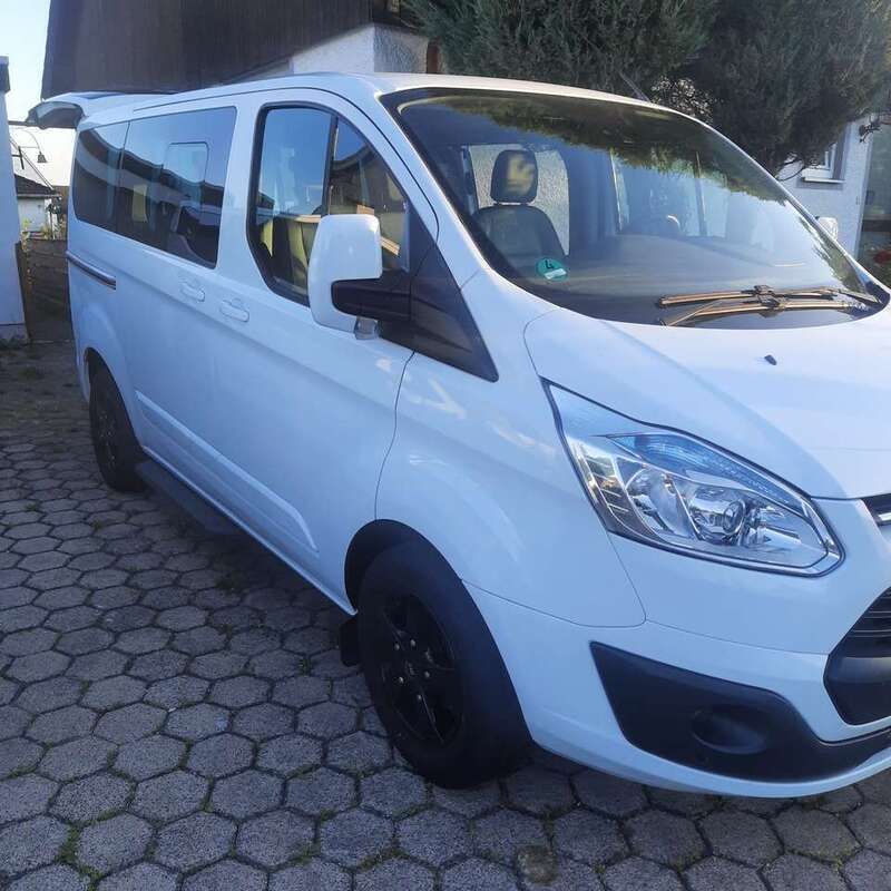Gebraucht 2015 Ford Tourneo Custom Titanium Van / Kleinbus | 24.960 € (Fairer Preis) - Bild 1/4