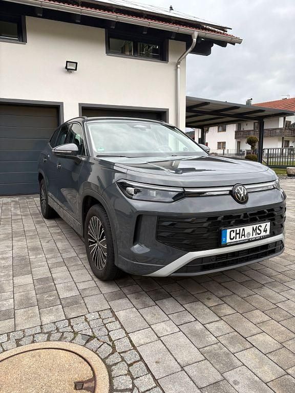 Gebraucht VW Tayron Life 204 PS (150 kW) 2025 Grau SUV