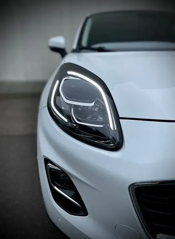 Gebraucht Ford Puma Titanium 125 PS (91 kW) 2020 Frozen white SUV
