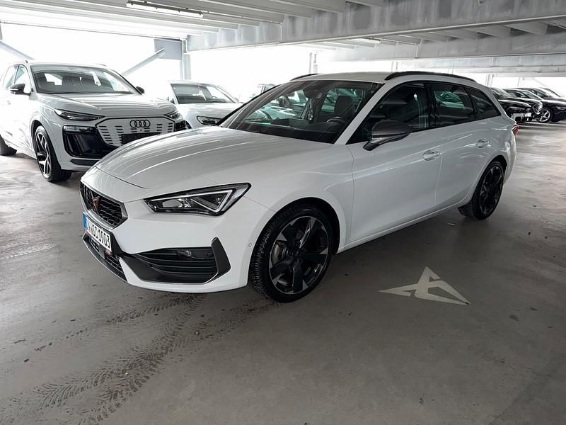 Gebraucht Cupra Leon 150 PS (110 kW) 2024 Weiß Kombi