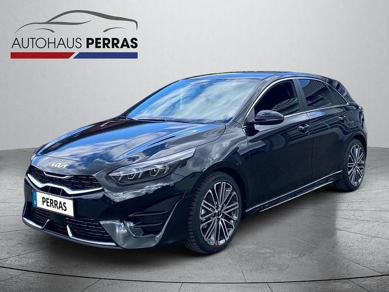 Neu Kia Ceed GT-Line 140 PS (102 kW) 2025 Zilinaschwarz Kleinwagen