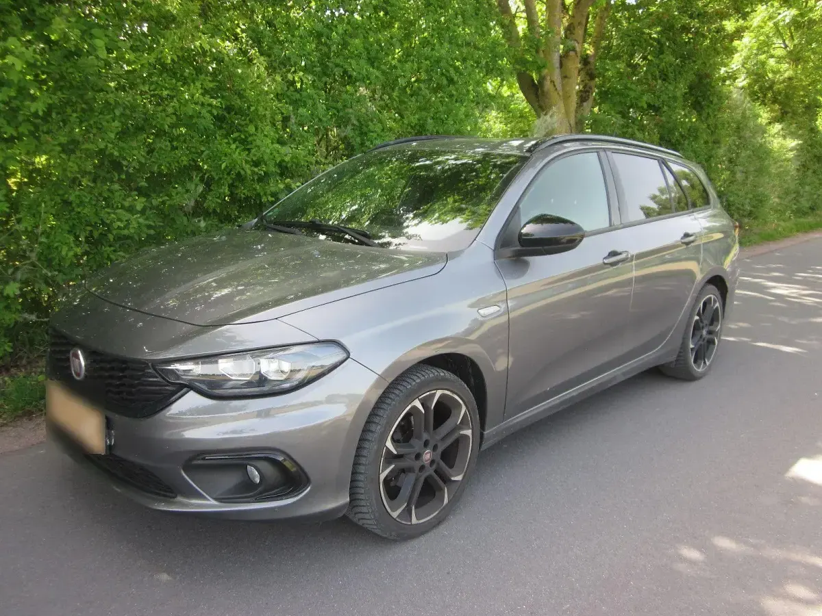 Gebraucht Fiat Tipo S 120 PS (88 kW) 2019 Grau Kombi