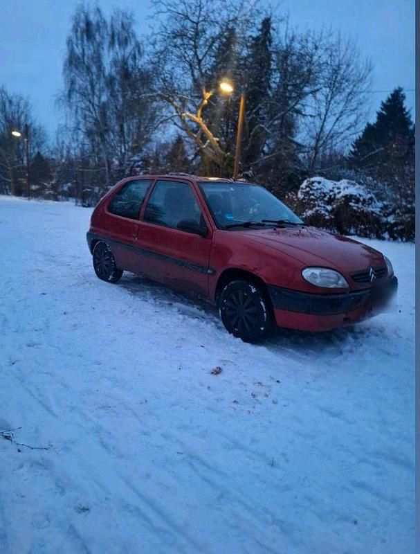 Gebraucht Citroën Saxo 75 PS (55 kW) 2001 Rot Kleinwagen