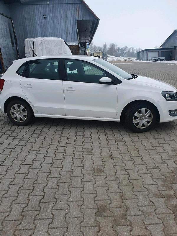 Gebraucht VW Polo 85 PS (62 kW) 2010 Weiß Kleinwagen