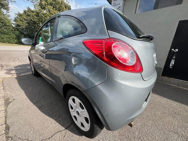 Gebraucht Ford Ka Trend 69 PS (50 kW) 2012 Grau Kleinwagen