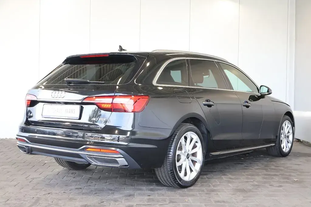 Usata Audi A4 204 CV (150 kW) 2022 Nero Berlina