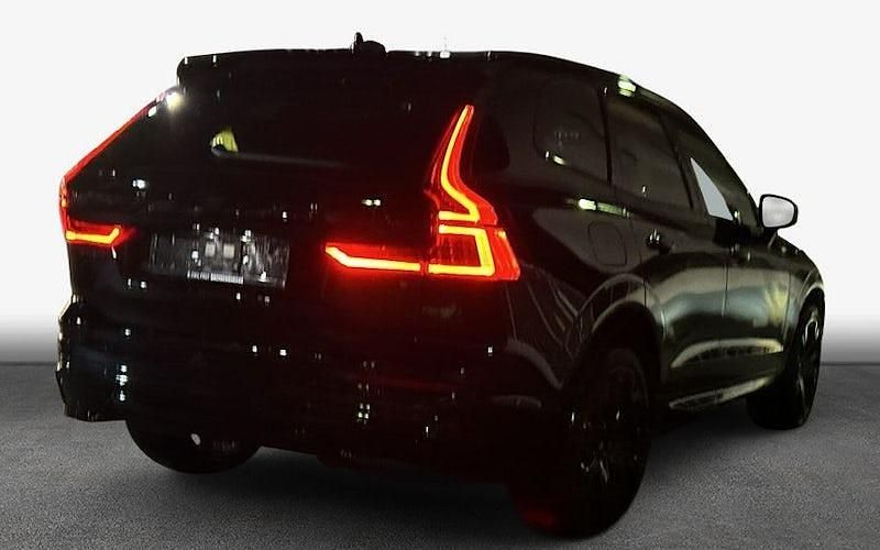 Neu Volvo XC60 Plus 350 PS (257 kW) 2025 Schwarz SUV