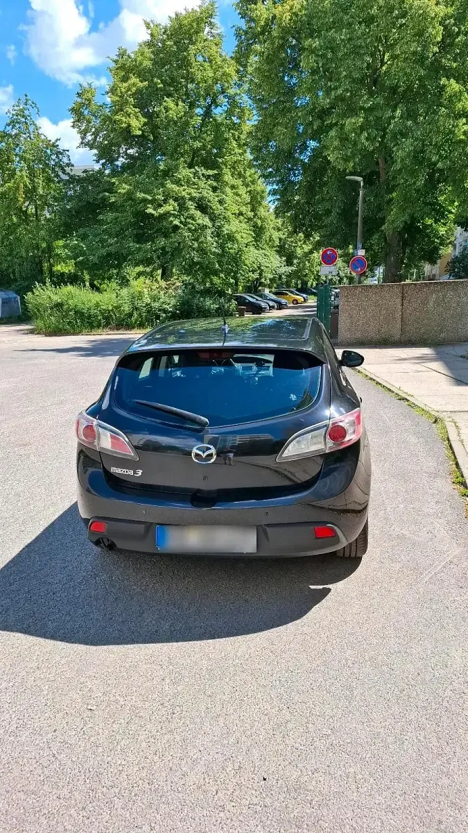 Gebraucht Mazda 3 Edition 105 PS (77 kW) 2010 Schwarz Limousine
