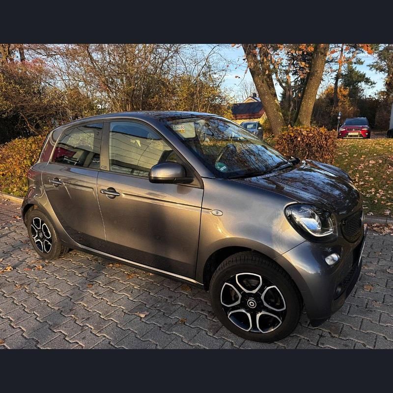 Grau Gebraucht 2019 Smart ForFour Passion Kleinwagen | 9.980 € (Fairer Preis) - Bild 1/4