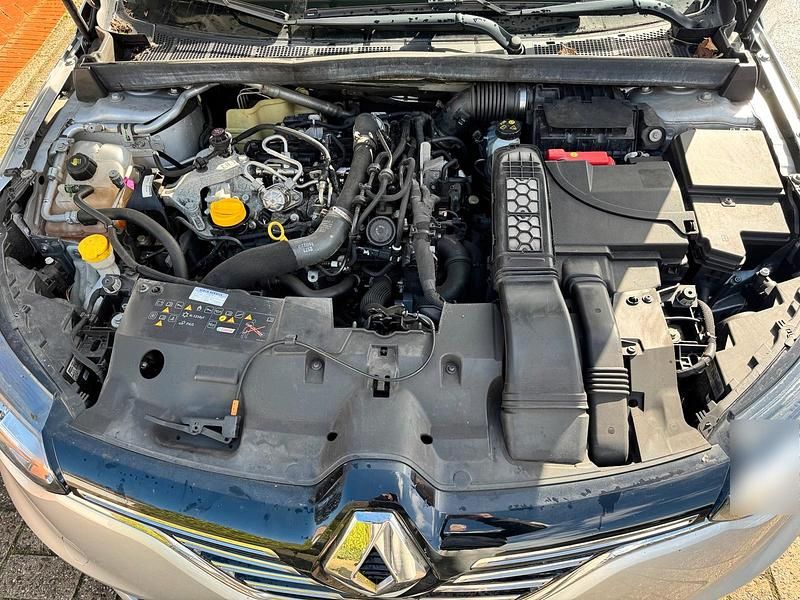 Second-hand Renault Talisman 140 CP (102 kW) 2020 Argintiu Break