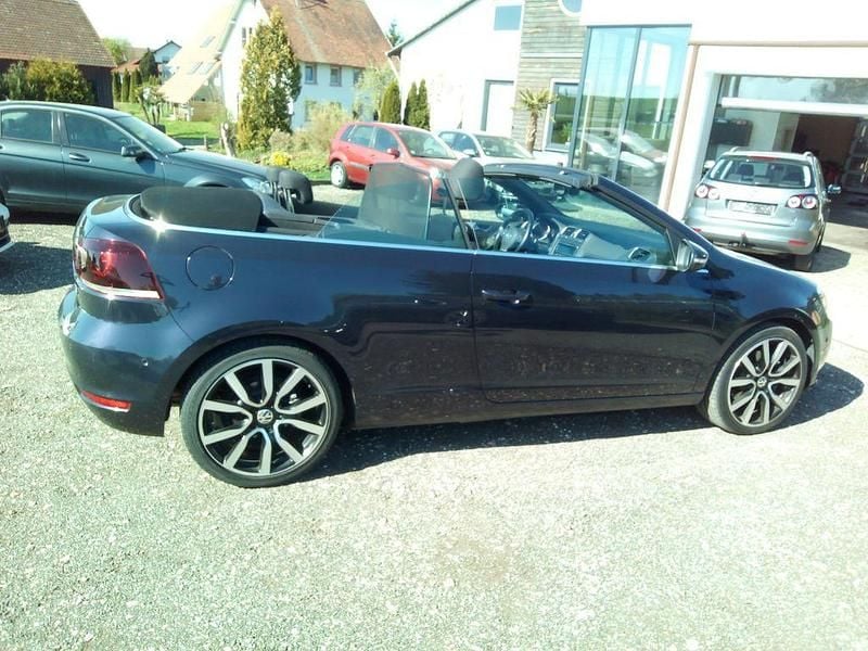 Gebraucht VW Golf Cabriolet 160 PS (117 kW) 2014 Violett Cabrio