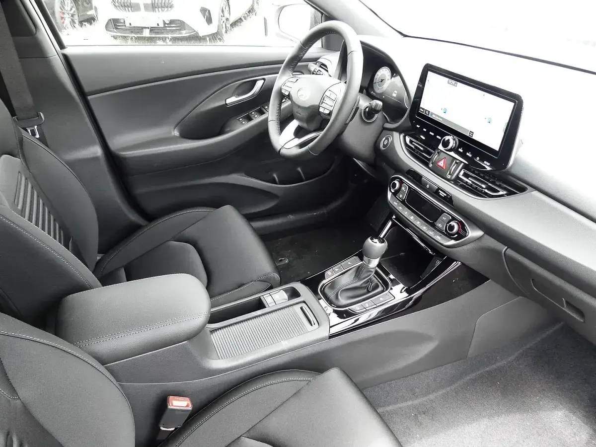 Neu Hyundai i30 Trend 150 PS (110 kW) 2026 Weiß Limousine