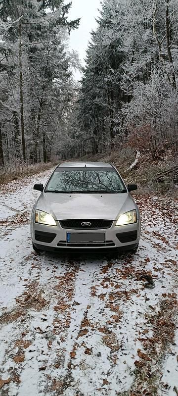 Gebraucht Ford Focus Sport 101 PS (74 kW) 2005 Grau Limousine