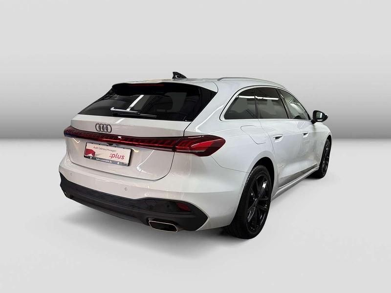 Gebraucht Audi A5 Ambiente 204 PS (150 kW) 2025 Gletscherweiß metallic Kombi