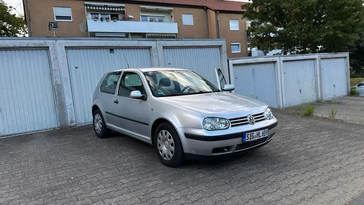 Gebraucht VW Golf IV 116 PS (85 kW) 2000 Silber Kleinwagen