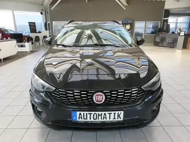 Gebraucht Fiat Tipo Easy 110 PS (80 kW) 2017 Schwarz Kombi