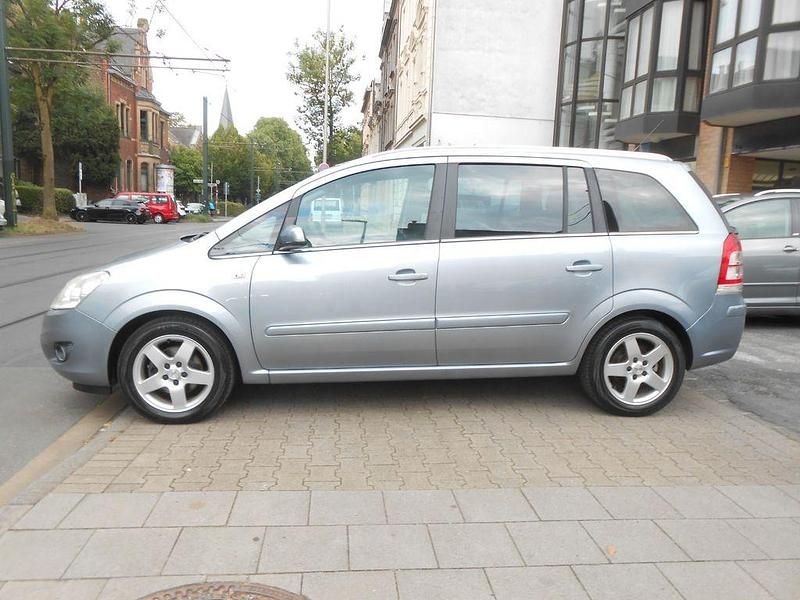 Gebraucht Opel Zafira 140 PS (102 kW) 2008 Grau Van / Kleinbus