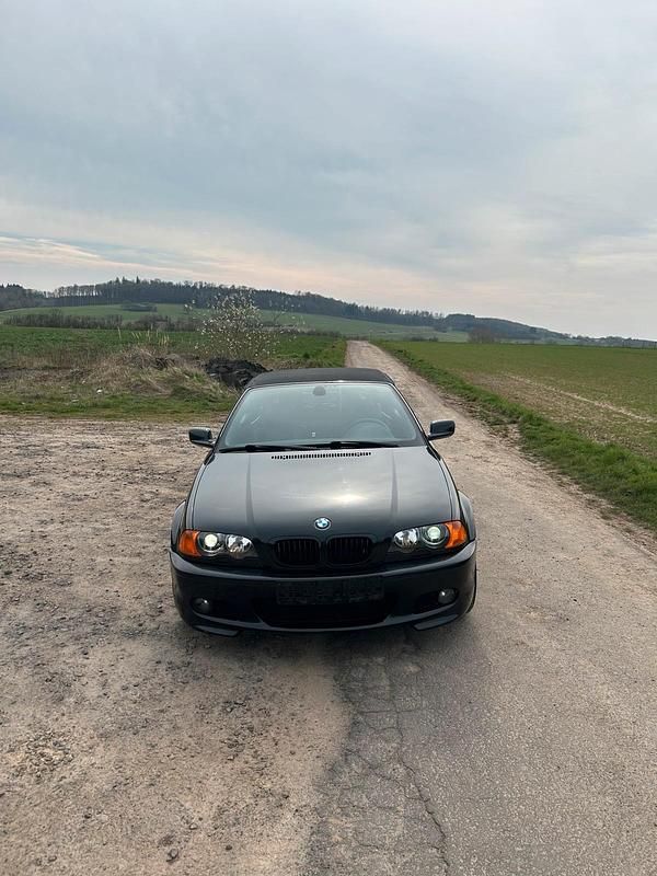 Gebraucht BMW 325 192 PS (141 kW) 2001 Schwarz Cabrio