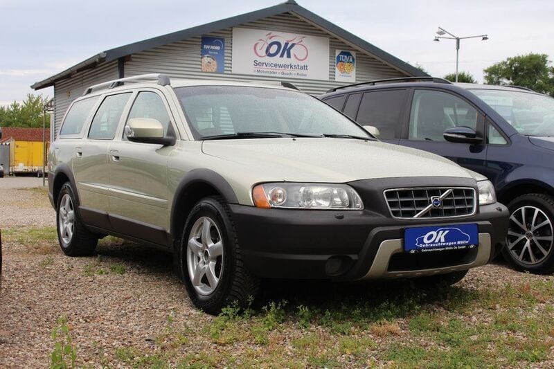 Gold Gebraucht 2006 Volvo XC70 SUV | 4.590 € (Fairer Preis) - Bild 1/4