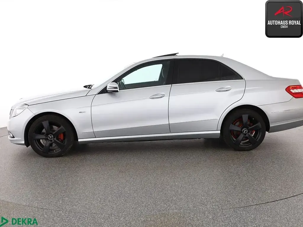Gebraucht Mercedes E350 Elegance 231 PS (169 kW) 2009 Iridiumsilber Limousine