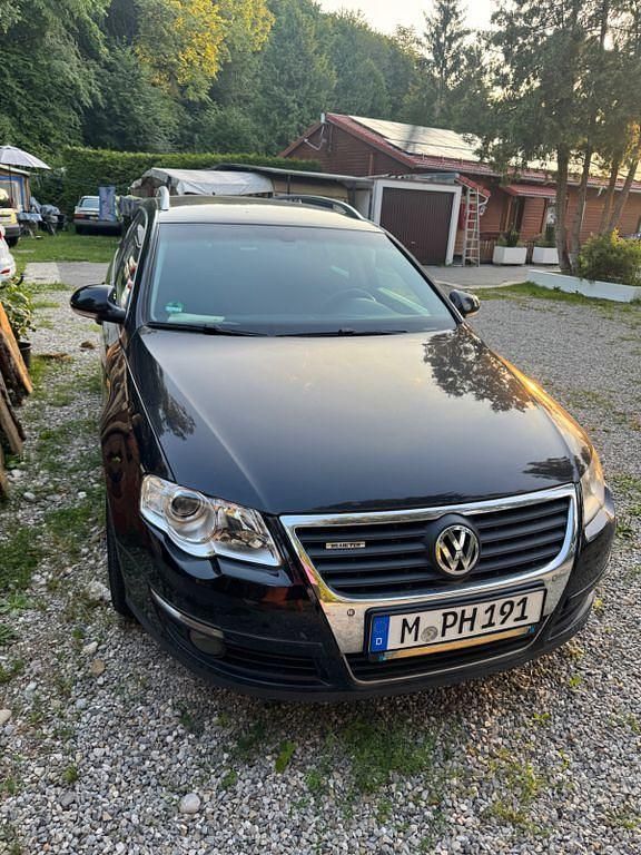 Schwarz Gebraucht 2010 VW Passat Comfortline Kombi | 2.990 € (Guter Preis) - Bild 1/4