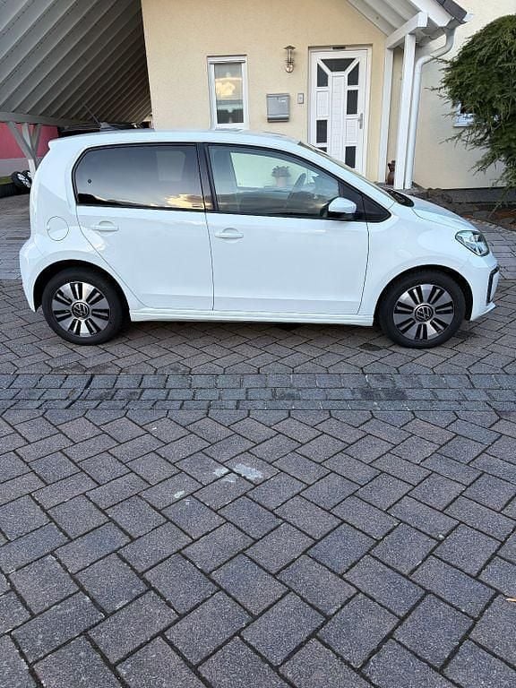 Gebraucht VW e-up! United 61 kW (83 PS) 2021 Weiß Kleinwagen