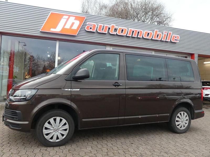 Braun Gebraucht 2018 VW Multivan Van | 29.480 € (Fairer Preis) - Bild 1/4