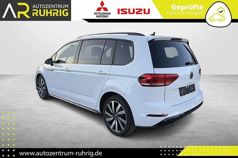 Gebraucht VW Touran Style 150 PS (110 kW) 2025 Pure white Van / Kleinbus