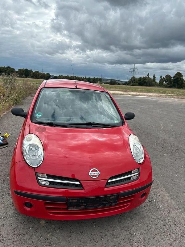 Rot Gebraucht 2006 Nissan Micra Kleinwagen | 1.000 € (Superpreis) - Bild 1/4