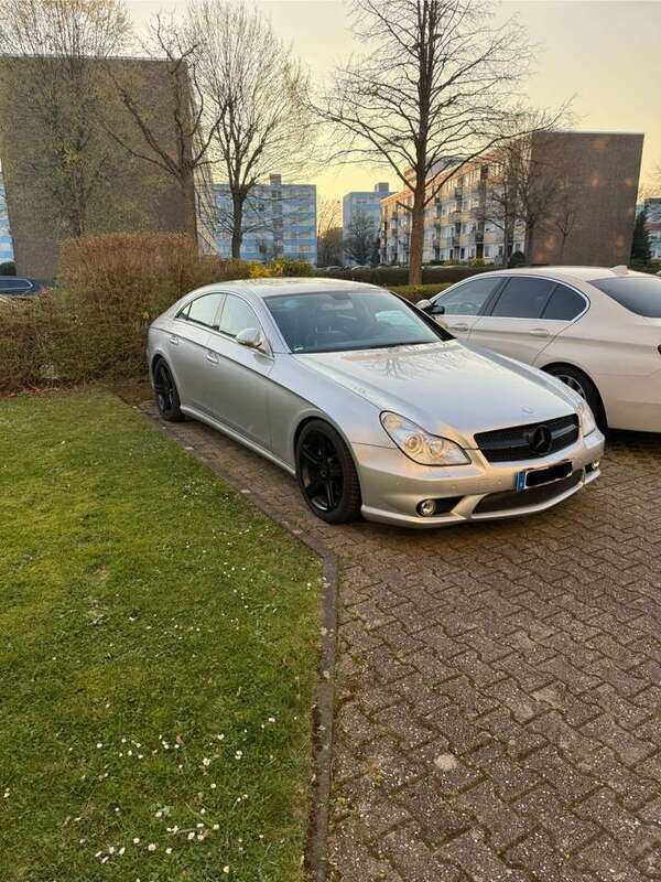 Gebraucht 2005 Mercedes CLS500 Coupé | 12.500 € (Teuer) - Bild 1/4