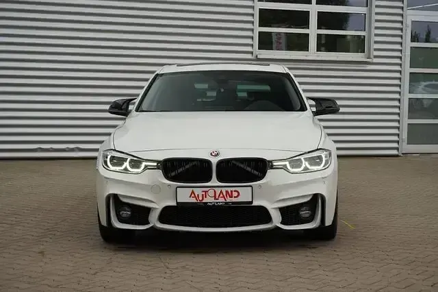 Gebraucht BMW 340 Sport Line 326 PS (239 kW) 2019 Weiss (metallic) Kombi